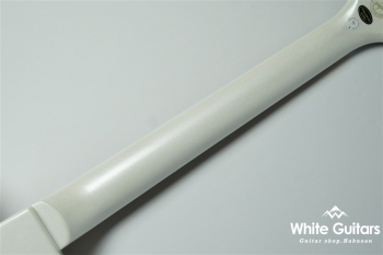 Wildkat Bigbsy - Pearl White